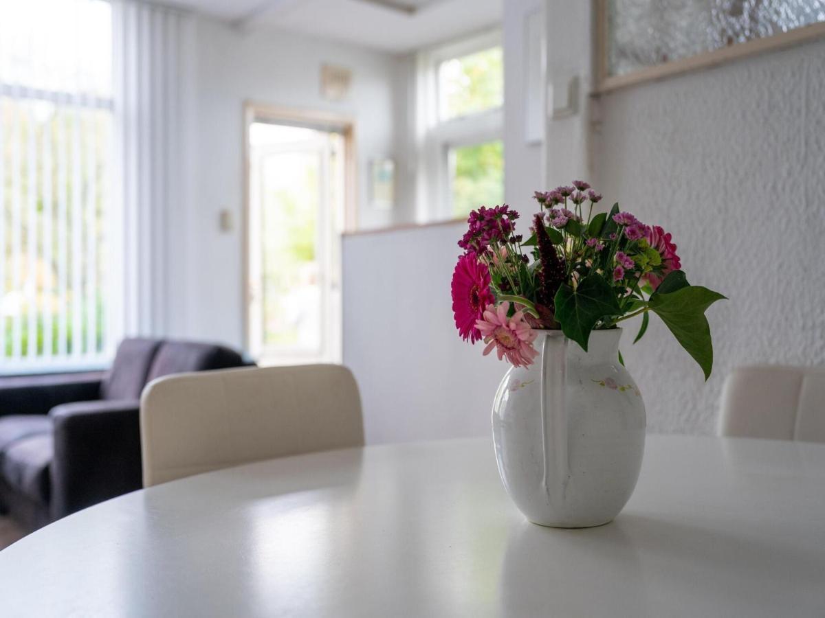 Modern Holiday Home In Heeg With Garden 외부 사진