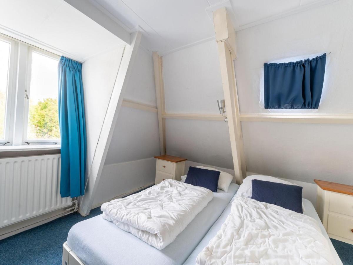 Modern Holiday Home In Heeg With Garden 외부 사진
