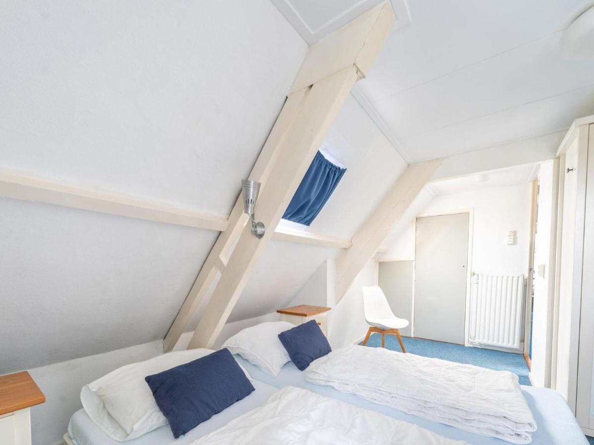 Modern Holiday Home In Heeg With Garden 외부 사진